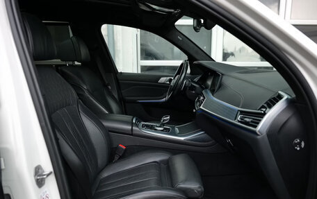 BMW X7, 2021 год, 7 500 000 рублей, 12 фотография