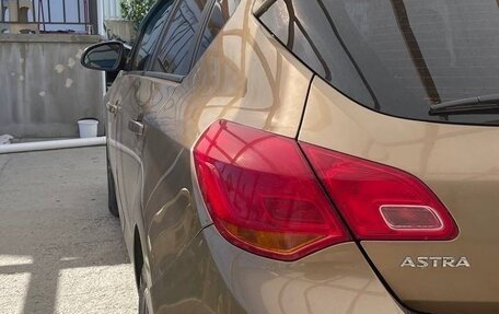 Opel Astra J, 2013 год, 890 000 рублей, 5 фотография
