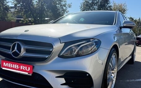 Mercedes-Benz E-Класс, 2018 год, 2 585 000 рублей, 21 фотография