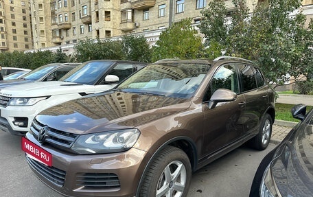 Volkswagen Touareg III, 2012 год, 1 800 000 рублей, 2 фотография