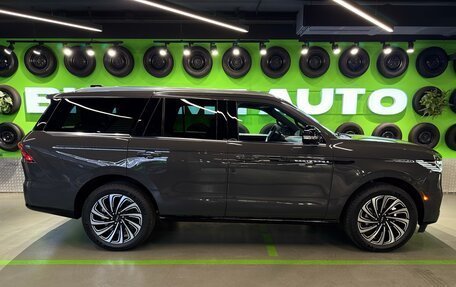 Lincoln Navigator, 2025 год, 20 700 000 рублей, 4 фотография