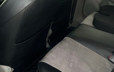 Honda Insight II рестайлинг, 2009 год, 650 000 рублей, 8 фотография