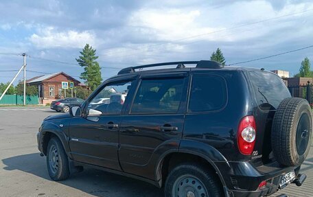 Chevrolet Niva I рестайлинг, 2011 год, 500 000 рублей, 3 фотография