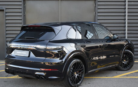 Porsche Cayenne III, 2021 год, 12 900 000 рублей, 3 фотография