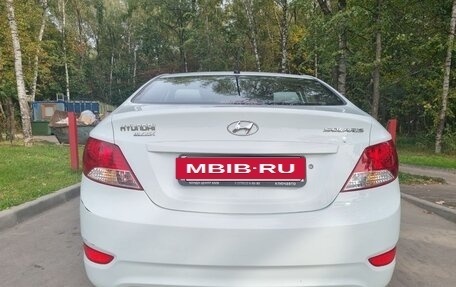 Hyundai Solaris II рестайлинг, 2012 год, 820 000 рублей, 4 фотография