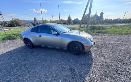 Nissan Skyline, 2003 год, 930 000 рублей, 4 фотография