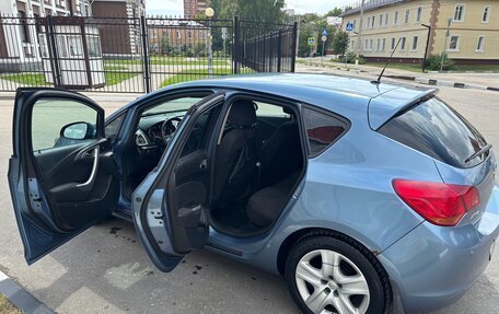 Opel Astra J, 2010 год, 700 000 рублей, 15 фотография