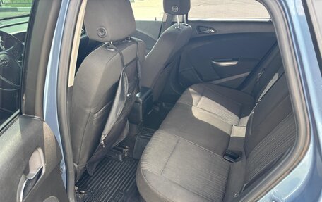 Opel Astra J, 2010 год, 700 000 рублей, 14 фотография