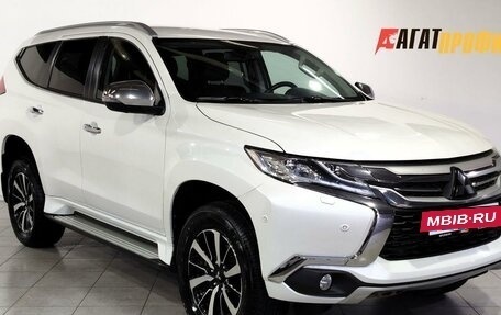 Mitsubishi Pajero Sport III рестайлинг, 2018 год, 2 650 000 рублей, 3 фотография