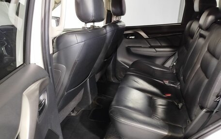 Mitsubishi Pajero Sport III рестайлинг, 2018 год, 2 650 000 рублей, 18 фотография