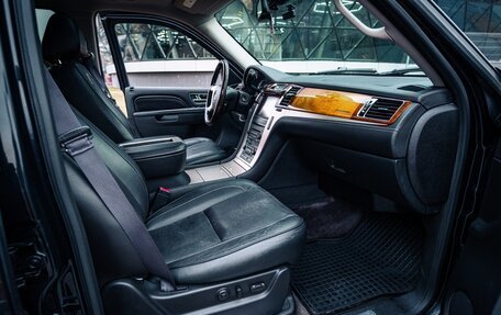 Cadillac Escalade III, 2012 год, 2 650 000 рублей, 16 фотография