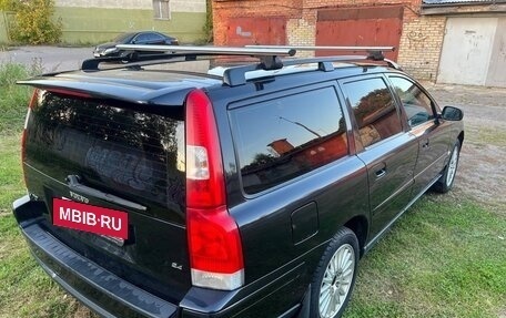 Volvo V70 III рестайлинг, 2006 год, 590 000 рублей, 10 фотография