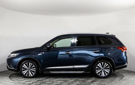 Mitsubishi Outlander III рестайлинг 3, 2021 год, 2 899 900 рублей, 8 фотография