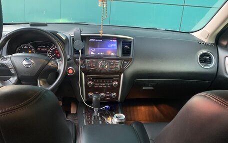 Nissan Pathfinder, 2014 год, 1 900 000 рублей, 3 фотография