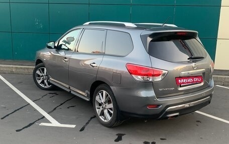 Nissan Pathfinder, 2014 год, 1 900 000 рублей, 8 фотография