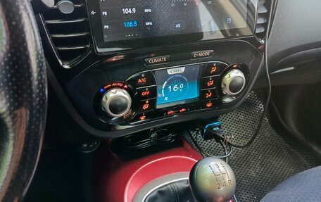 Nissan Juke II, 2011 год, 750 000 рублей, 13 фотография