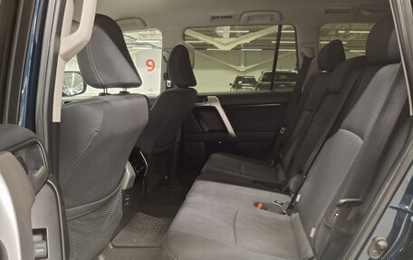 Toyota Land Cruiser Prado 150 рестайлинг 2, 2019 год, 4 440 000 рублей, 16 фотография
