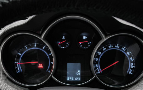 Chevrolet Cruze II, 2010 год, 450 000 рублей, 17 фотография