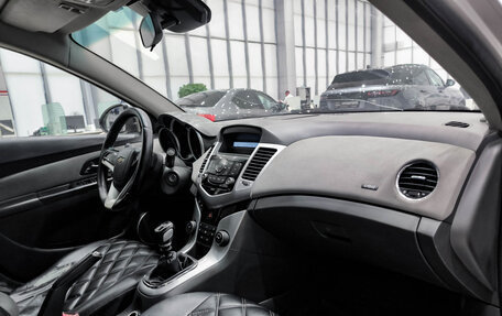 Chevrolet Cruze II, 2010 год, 450 000 рублей, 15 фотография