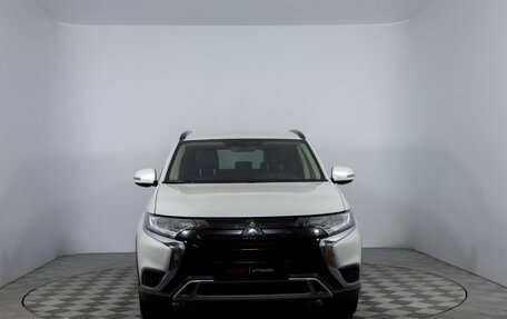 Mitsubishi Outlander III рестайлинг 3, 2021 год, 2 490 000 рублей, 2 фотография