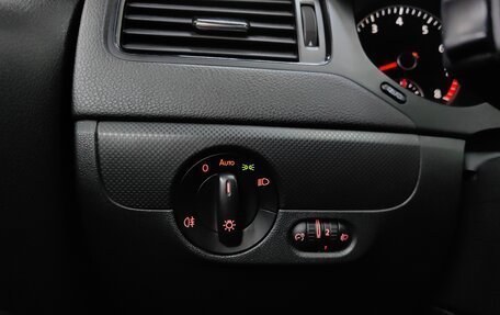 Volkswagen Jetta VI, 2014 год, 699 000 рублей, 21 фотография