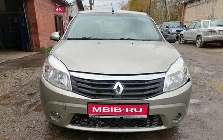 Renault Sandero I, 2013 год, 450 000 рублей, 1 фотография