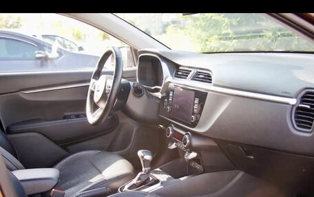 KIA Rio IV, 2021 год, 1 700 000 рублей, 3 фотография