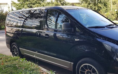 Hyundai Grand Starex Grand Starex I рестайлинг 2, 2010 год, 1 800 000 рублей, 3 фотография