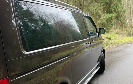 Volkswagen Multivan T5, 2010 год, 2 500 000 рублей, 5 фотография