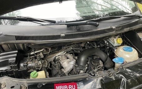 Volkswagen Multivan T5, 2010 год, 2 500 000 рублей, 10 фотография