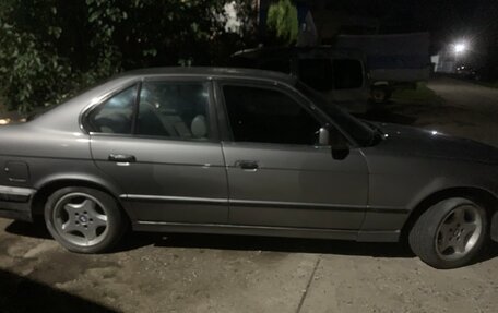 BMW 5 серия, 1989 год, 350 000 рублей, 2 фотография