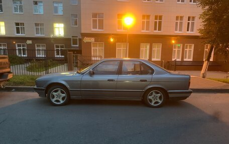 BMW 5 серия, 1989 год, 350 000 рублей, 4 фотография