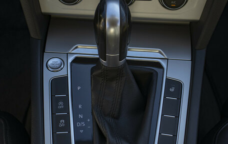 Volkswagen Passat B8 рестайлинг, 2016 год, 1 950 000 рублей, 16 фотография