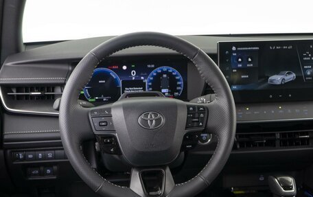 Toyota Camry, 2025 год, 4 499 000 рублей, 15 фотография