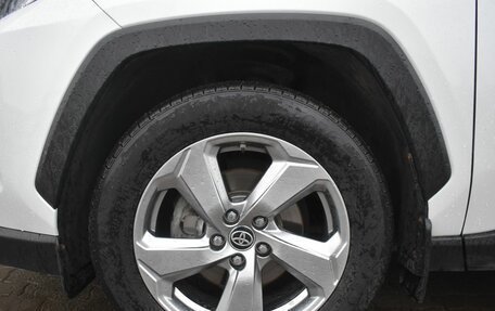 Toyota RAV4, 2020 год, 2 930 000 рублей, 9 фотография
