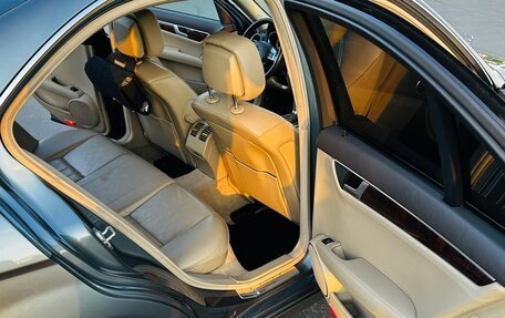 Mercedes-Benz C-Класс, 2011 год, 2 400 000 рублей, 21 фотография