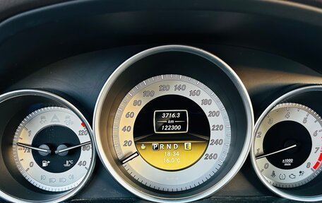 Mercedes-Benz C-Класс, 2011 год, 2 400 000 рублей, 32 фотография