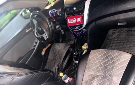 Hyundai Solaris II рестайлинг, 2012 год, 580 000 рублей, 12 фотография