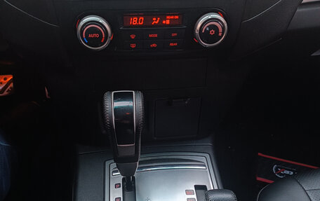 Mitsubishi Pajero IV, 2011 год, 1 990 000 рублей, 13 фотография