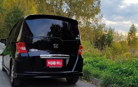 Honda Freed I, 2008 год, 1 150 000 рублей, 4 фотография