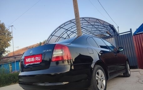 Skoda Octavia, 2011 год, 800 000 рублей, 3 фотография