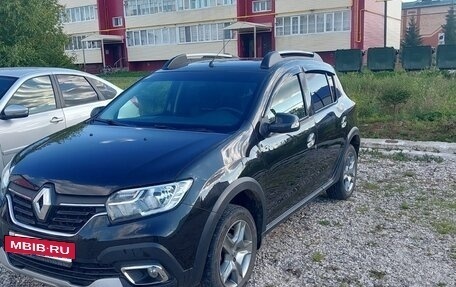 Renault Sandero II рестайлинг, 2019 год, 1 080 000 рублей, 2 фотография