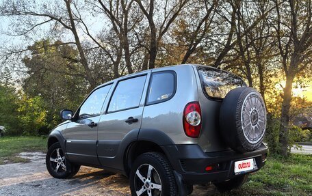 Chevrolet Niva I рестайлинг, 2012 год, 495 000 рублей, 2 фотография