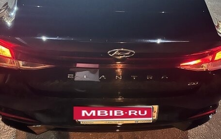 Hyundai Elantra, 2020 год, 2 150 000 рублей, 2 фотография
