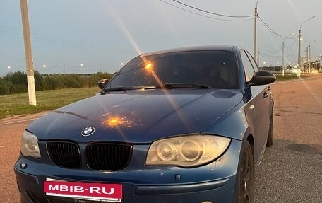 BMW 1 серия, 2006 год, 680 000 рублей, 2 фотография