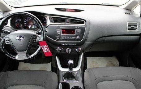 KIA cee'd III, 2015 год, 890 000 рублей, 18 фотография