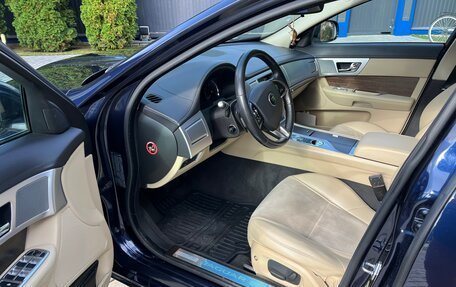 Jaguar XF II, 2015 год, 1 900 000 рублей, 9 фотография