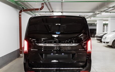 Mercedes-Benz V-Класс, 2020 год, 6 990 000 рублей, 5 фотография