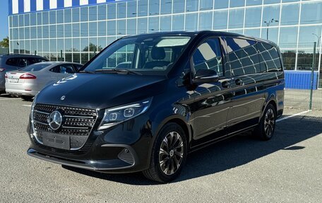 Mercedes-Benz V-Класс, 2025 год, 9 600 000 рублей, 2 фотография
