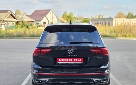 Volkswagen Tiguan II, 2021 год, 4 200 000 рублей, 6 фотография